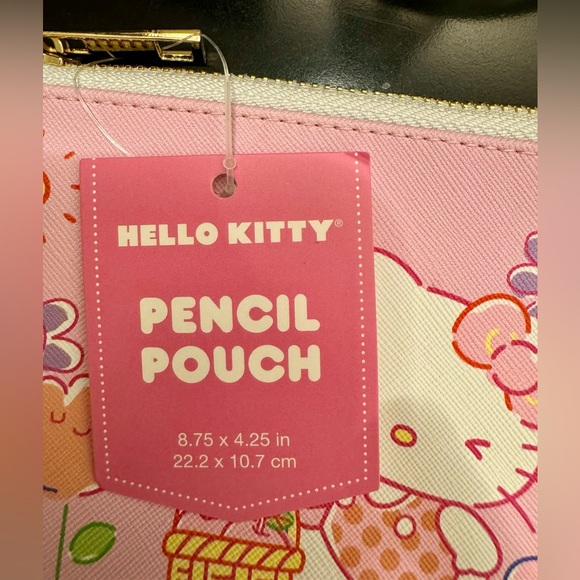 Hello Kitty Set Zipper Pencil Pouch 2 Notepads 2 Pens by Sanrio - Picture 6 of 8